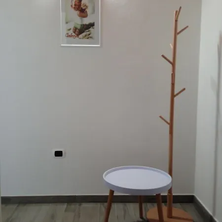 Apartment Casa Chica Roddi